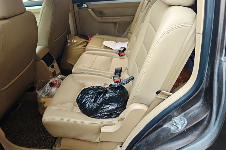 Used Volkswagen Touran 2011 1.4T Manual ZhiShang Edition 5-seater Left Rear Seat