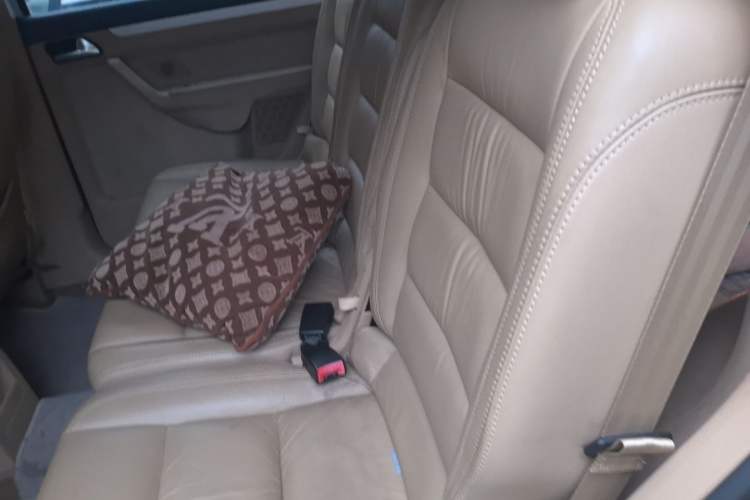 Used Volkswagen Touran 2011 1.4T DSG Zhiya Edition 5 Seats Left Rear Seat