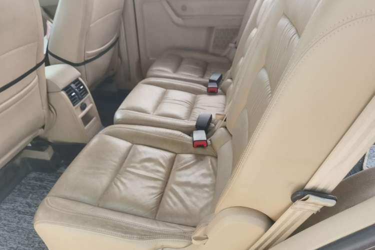 Used Volkswagen Touran 2011 1.4T DSG Zhiya Edition 5 Seats Left Rear Seat