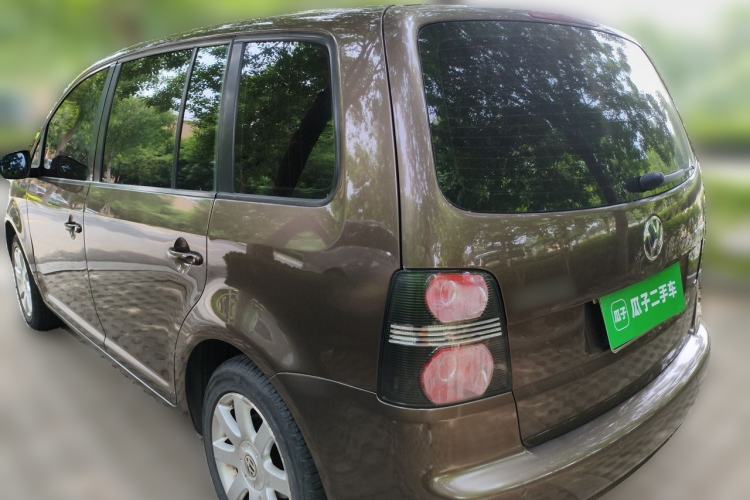 Used Volkswagen Touran 2011 1.4T Manual ZhiShang Edition 5-seater Rear Left 45 Deg