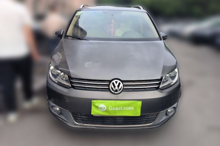 Used Volkswagen Touran 2011 1.4T Manual ZhiZhen Edition 5 Seats Front