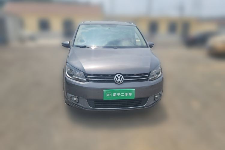 Used Volkswagen Touran 2011 1.4T DSG ZhiZhen Edition 7-Seater Front