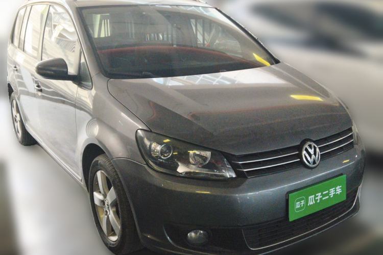 Used Volkswagen Touran 2011 1.4T DSG Zhiya Edition 5 Seats Front Right 45 Deg