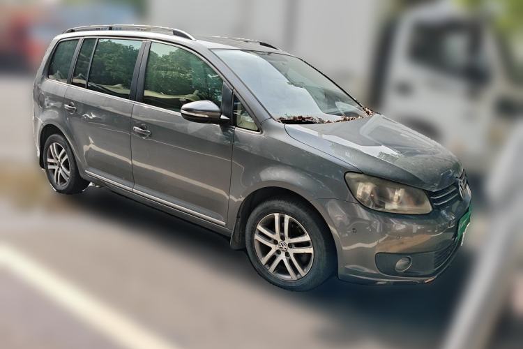 Used Volkswagen Touran 2011 1.4T DSG Zhiya Edition 5 Seats Front Right 45 Deg
