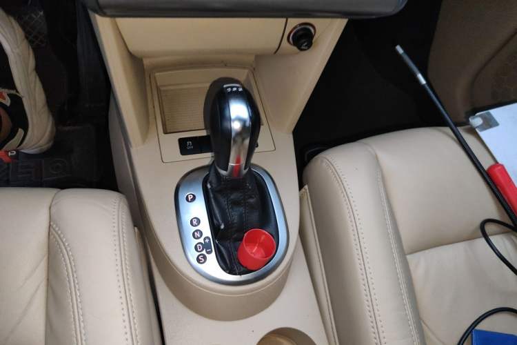 Used Volkswagen Touran 2011 1.4T DSG Zhiya Edition 5 Seats Gear Lever