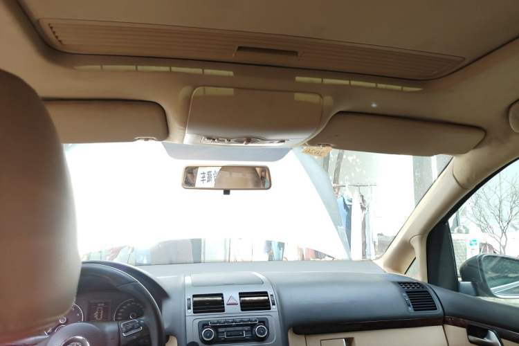 Used Volkswagen Touran 2011 1.4T DSG Zhiya Edition 5 Seats Headliner