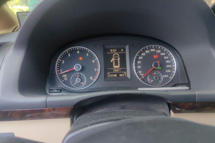 Used Volkswagen Touran 2011 1.4T DSG ZhiZhen Edition 5 Seats Instrument Cluster