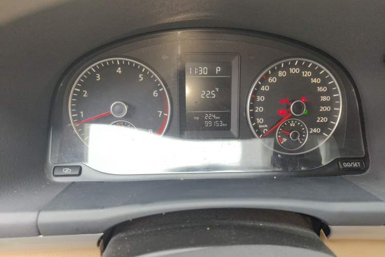 Used Volkswagen Touran 2011 1.4T DSG Zhiya Edition 5 Seats Instrument Cluster