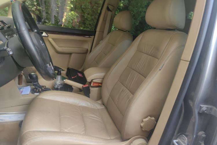 Used Volkswagen Touran 2011 1.4T DSG ZhiZhen Edition 5 Seats Left Front Seat