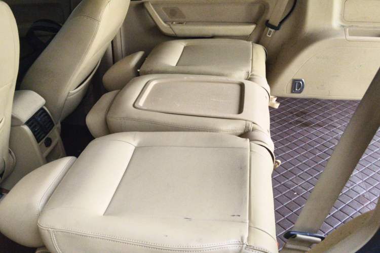 Used Volkswagen Touran 2011 1.4T DSG Zhiya Edition 5 Seats Left Rear Seat