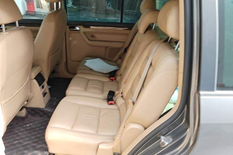 Used Volkswagen Touran 2011 1.4T DSG Zhiya Edition 5 Seats Left Rear Seat