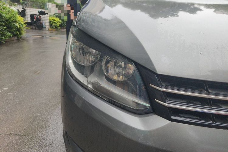 Used Volkswagen Touran 2011 1.4T DSG Zhiya Edition 5 Seats Right Front Headlight