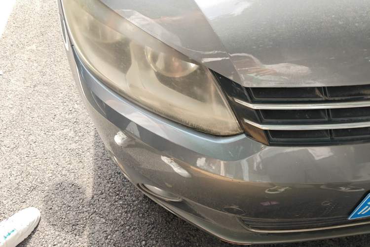 Used Volkswagen Touran 2011 1.4T DSG Zhiya Edition 5 Seats Right Front Headlight