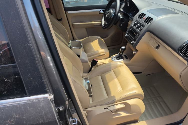 Used Volkswagen Touran 2011 1.4T DSG Zhiya Edition 5 Seats Right Front Seat