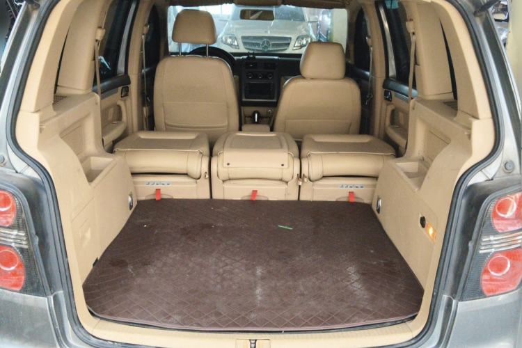 Used Volkswagen Touran 2011 1.4T DSG Zhiya Edition 5 Seats Trunk