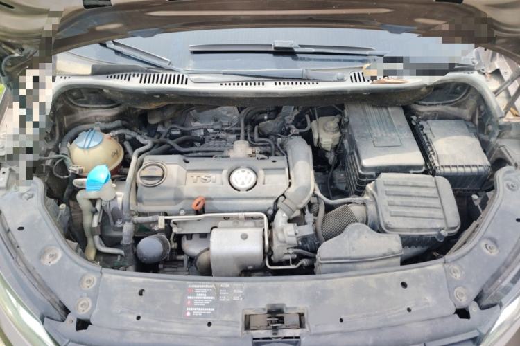 Used Volkswagen Touran 2011 1.4T DSG Zhiya Edition 5 Seats Engine Bay