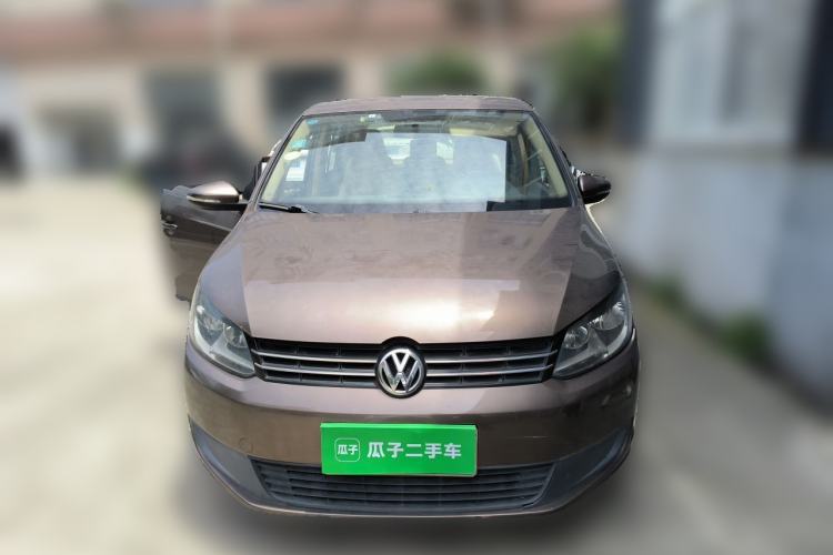 Used Volkswagen Touran 2011 1.4T Manual ZhiShang Edition 5-seater Front
