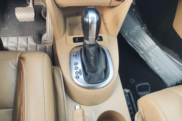 Used Volkswagen Touran 2011 1.4T DSG Zhiya Edition 5 Seats Gear Lever