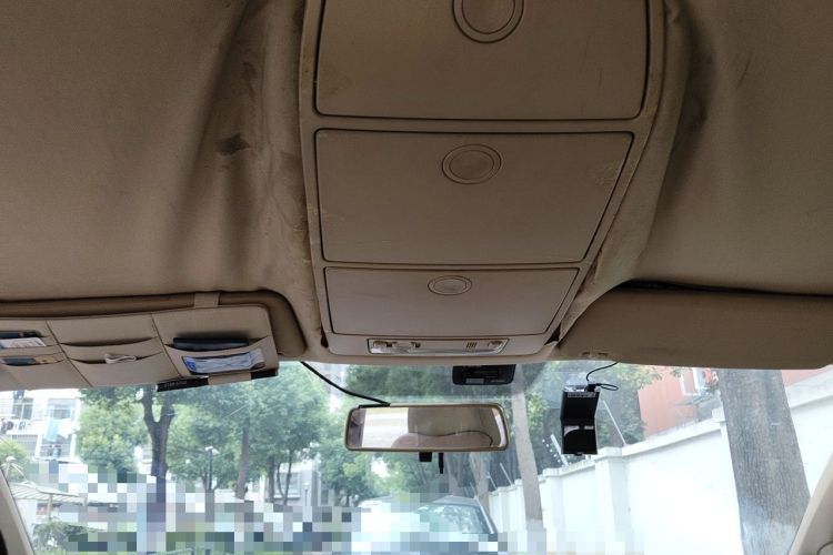 Used Volkswagen Touran 2011 1.4T Manual ZhiShang Edition 5-seater Headliner