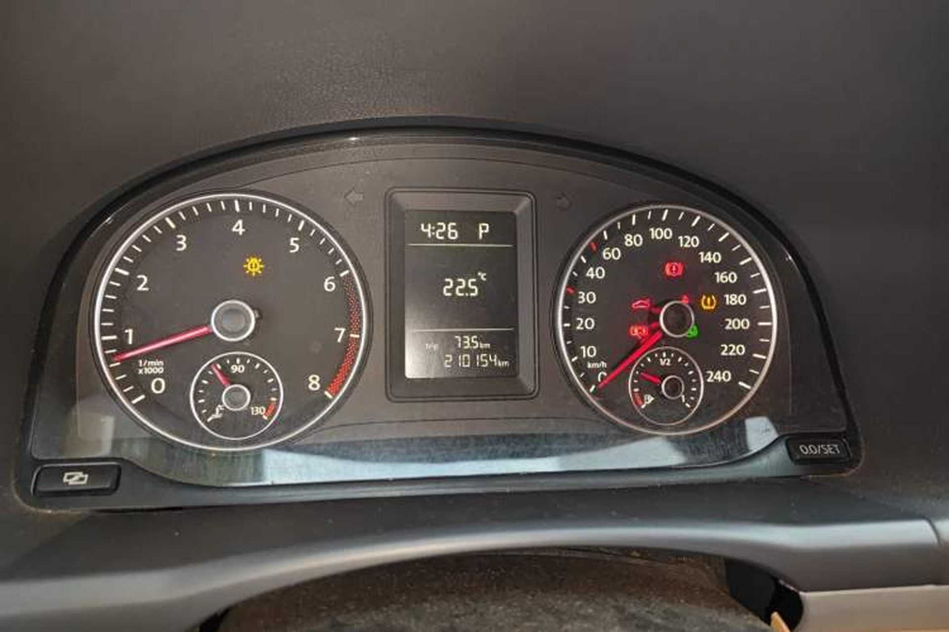 Used Volkswagen Touran 2011 1.4T DSG Zhiya Edition 5 Seats Instrument Cluster