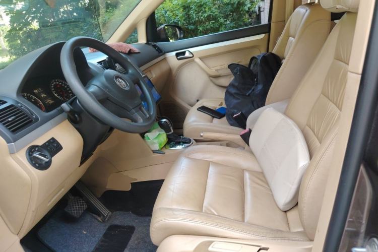 Used Volkswagen Touran 2011 1.4T DSG Zhiya Edition 5 Seats Left Front Seat