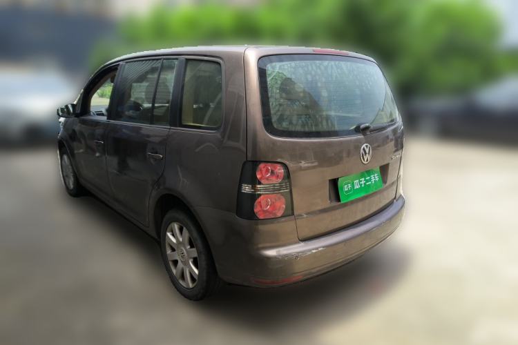 Used Volkswagen Touran 2011 1.4T Manual ZhiShang Edition 5-seater Rear Left 45 Deg