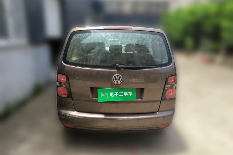 Used Volkswagen Touran 2011 1.4T Manual ZhiShang Edition 5-seater Rear