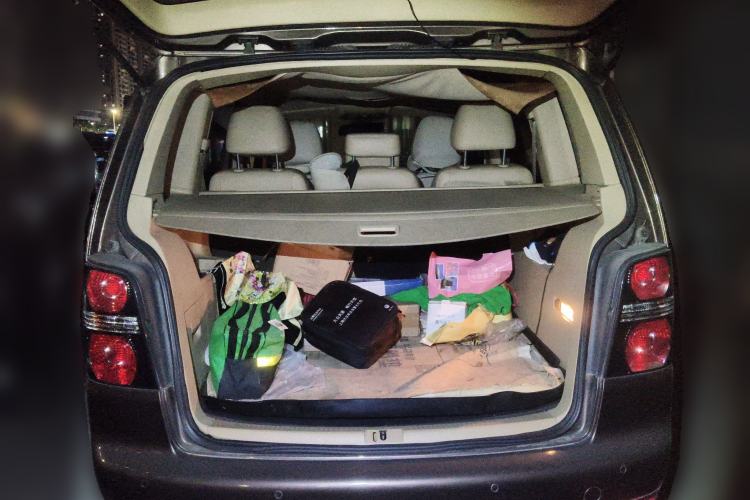 Used Volkswagen Touran 2011 1.4T DSG Zhiya Edition 5 Seats Trunk