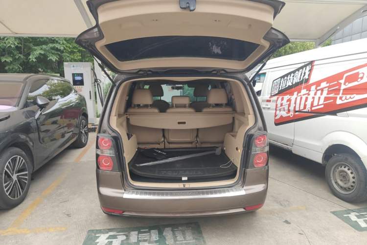 Used Volkswagen Touran 2011 1.4T DSG Zhiya Edition 5 Seats Trunk