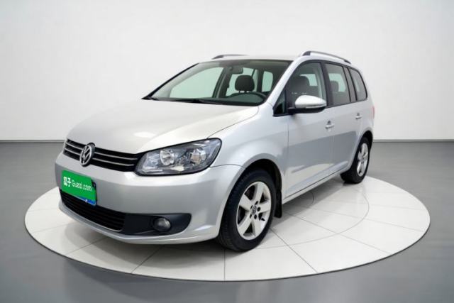 Ojetý Volkswagen Touran 2011 1.4T DSG Zhiya Edition 5 Seats
