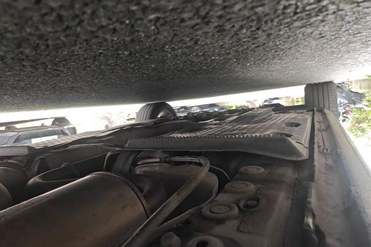 Used Volkswagen Touran 2011 1.4T DSG Zhiya Edition 5 Seats Chassis Front Left