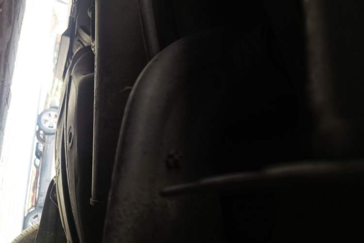 Used Volkswagen Touran 2011 1.4T DSG Zhiya Edition 5 Seats Chassis Rear Left