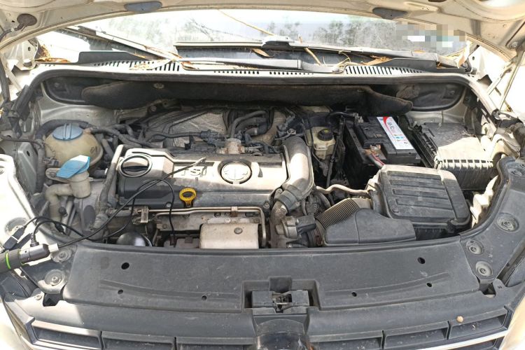 Used Volkswagen Touran 2011 1.4T DSG ZhiZhen Edition 5 Seats Engine Bay