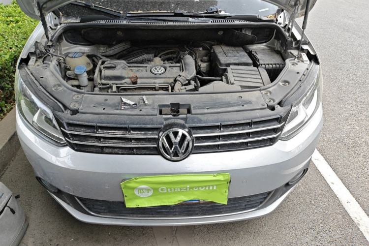 Used Volkswagen Touran 2011 1.4T DSG ZhiZhen Edition 5 Seats Engine Bay