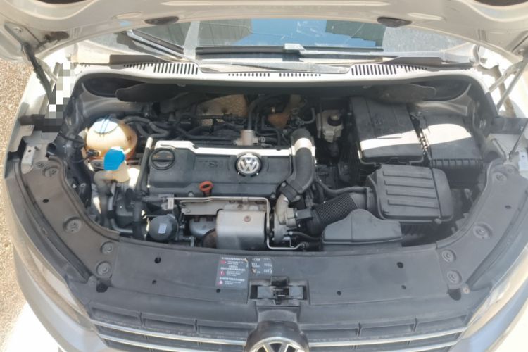 Used Volkswagen Touran 2011 1.4T DSG Zhiya Edition 5 Seats Engine Bay