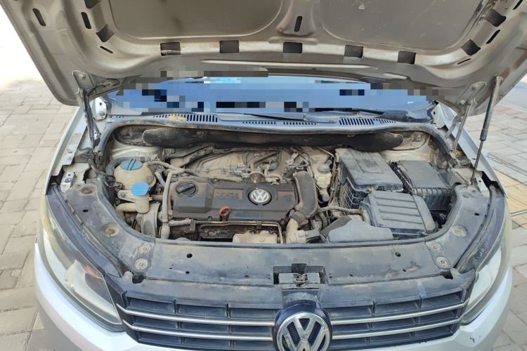Used Volkswagen Touran 2011 1.4T DSG Zhiya Edition 5 Seats Engine Bay