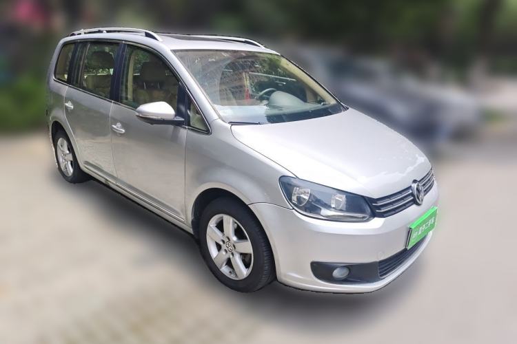 Used Volkswagen Touran 2011 1.4T DSG Zhiya Edition 5 Seats Front Right 45 Deg