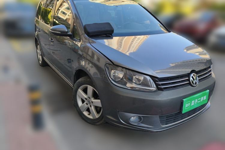 Used Volkswagen Touran 2011 1.4T DSG Zhiya Edition 5 Seats Front Right 45 Deg