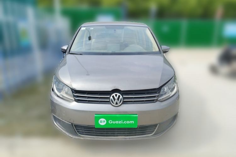 Used Volkswagen Touran 2011 1.4T Manual ZhiShang Edition 5-seater Front
