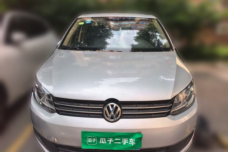 Used Volkswagen Touran 2011 1.4T Manual ZhiShang Edition 5-seater Front