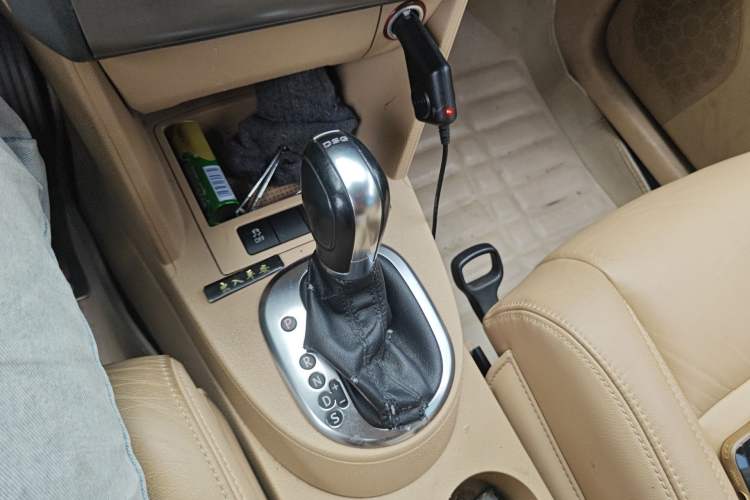 Used Volkswagen Touran 2011 1.4T DSG Zhiya Edition 5 Seats Gear Lever