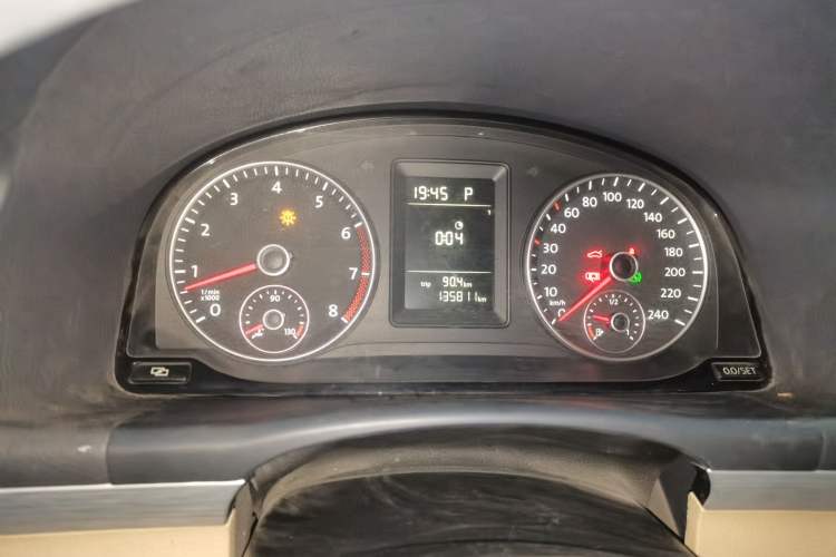Used Volkswagen Touran 2011 1.4T DSG Zhiya Edition 5 Seats Instrument Cluster