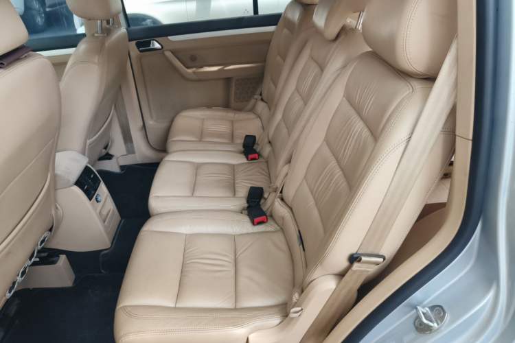 Used Volkswagen Touran 2011 1.4T DSG Zhiya Edition 5 Seats Left Rear Seat