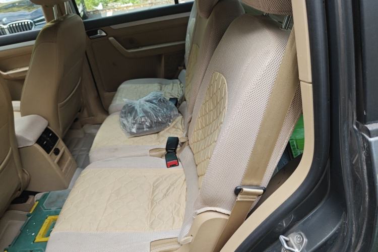 Used Volkswagen Touran 2011 1.4T DSG Zhiya Edition 5 Seats Left Rear Seat