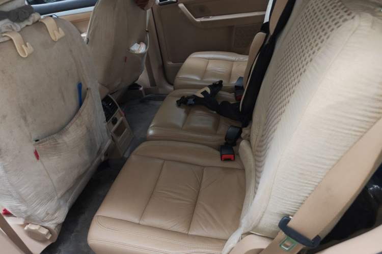 Used Volkswagen Touran 2011 1.4T DSG Zhiya Edition 5 Seats Left Rear Seat