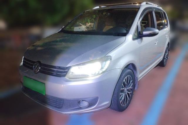 Used Volkswagen Touran 2011 1.4T Manual ZhiShang Edition 5-seater