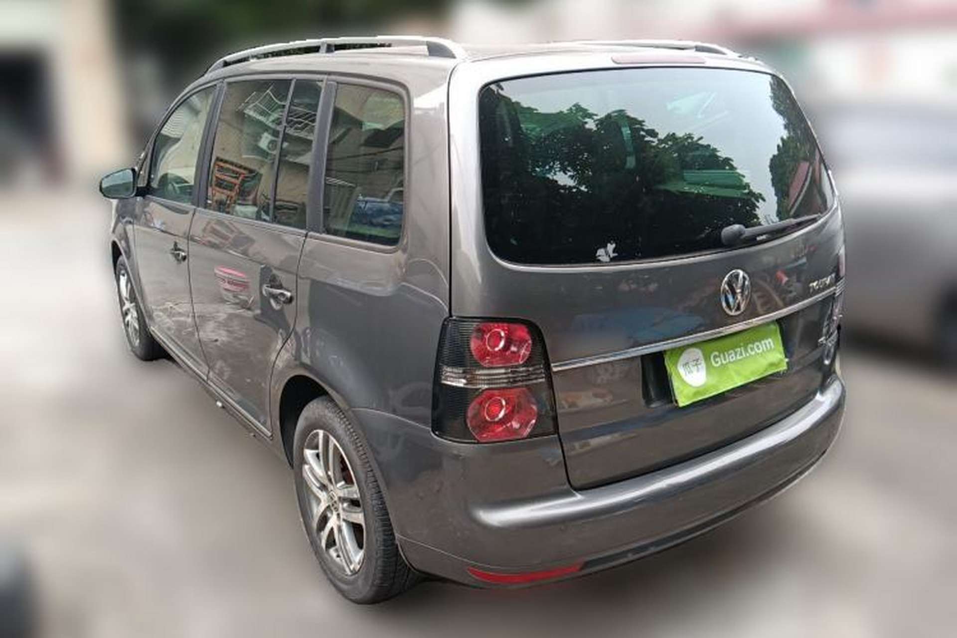 Used Volkswagen Touran 2011 1.4T DSG ZhiZhen Edition 7-Seater Rear Left 45 Deg