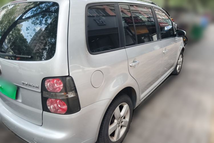 Used Volkswagen Touran 2011 1.4T DSG Zhiya Edition 5 Seats Rear Right 45 Deg