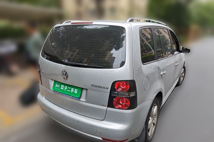 Used Volkswagen Touran 2011 1.4T DSG Zhiya Edition 5 Seats Rear Right 45 Deg