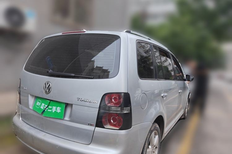 Used Volkswagen Touran 2011 1.4T DSG Zhiya Edition 5 Seats Rear Right 45 Deg